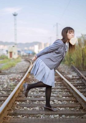 《失踪》电影高清